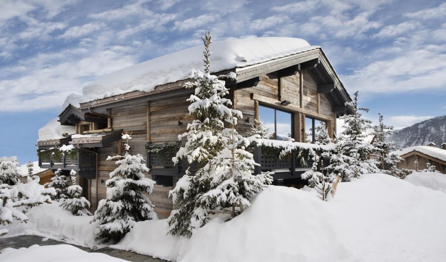 Luxury Ski Chalet Le Petit Palais in Courchevel, France