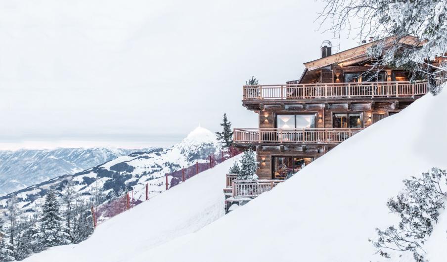 Luxury ski Chalet Hahnenkamm Lodge in Kitzbuhel, Austria