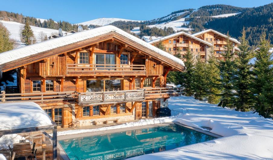 Luxury ski Chalet Izoard in Megeve, France