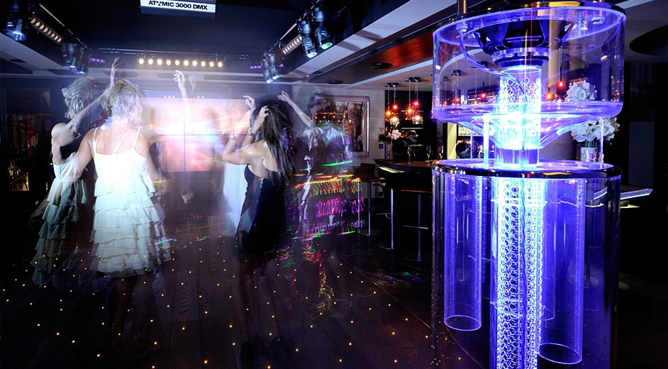 Luxury Chalets Nightclub Nightclub front