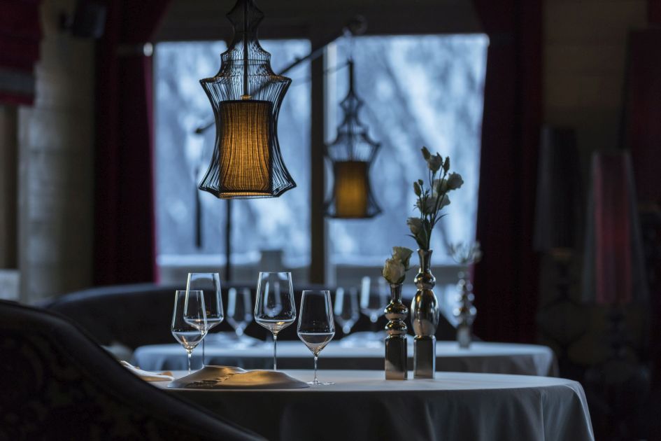 The alluring atmosphere of Le Sarkara, a 2 Michelin Star restaurant in a 5* Palace Hotel in Courchevel 1850.