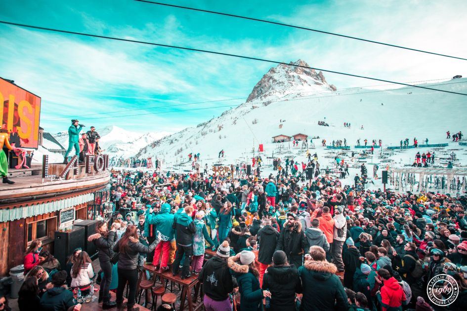 La Folie Douce is behind some of the best après ski bars in the Alps.
