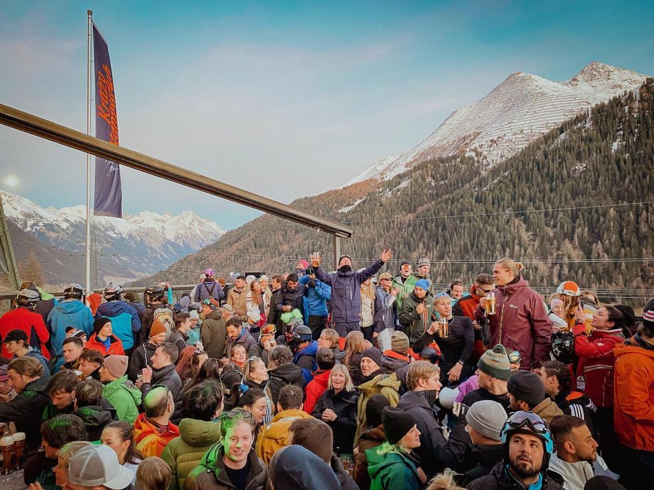 A packed terrace at Krazy Kanguruh, one of the best après ski bars in St Anton.