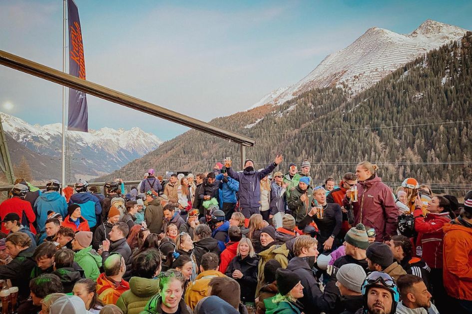 A packed terrace at Krazy Kanguruh, one of the best après ski bars in St Anton.