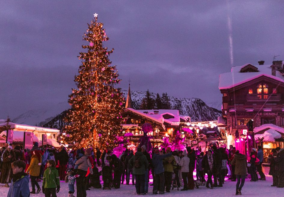 Exploring Christmas markets is a great family pastime on a luxury ski holiday at Christmas.