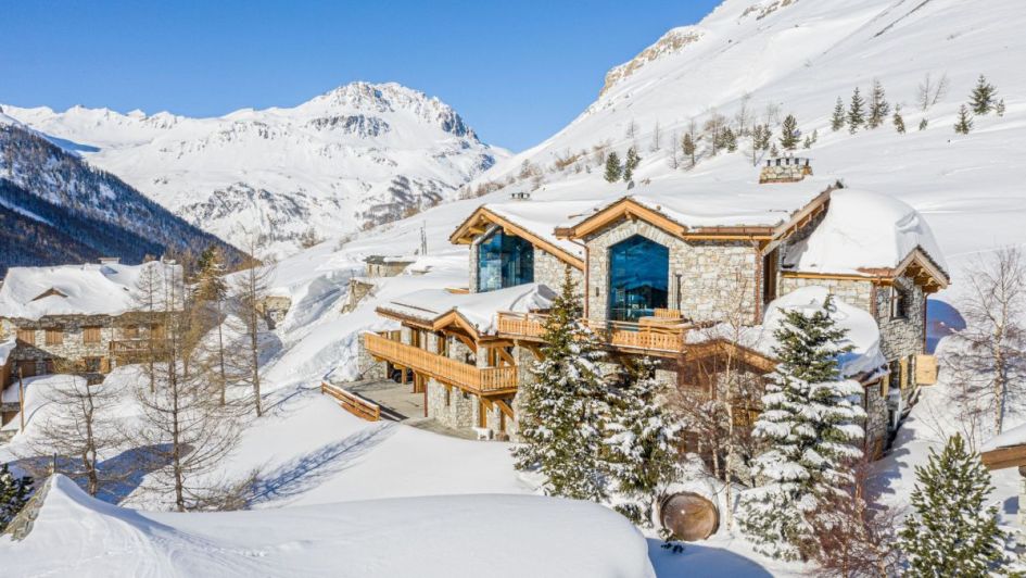 Chalet Orso, Val d'Isere luxury Val d'Isere ski holiday, Val d'Isere at Christmas, Christmas ski holiday, luxury chalet holiday at Christmas