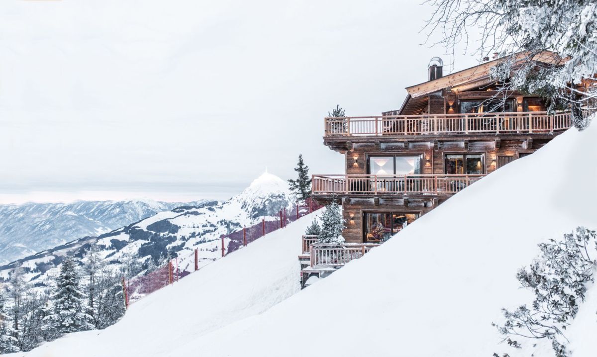 Hahnenkamm Lodge at Christmas luxury chalet holiday at Christmas, Christmas ski holiday Austria, Kitzbuhel at Christmas