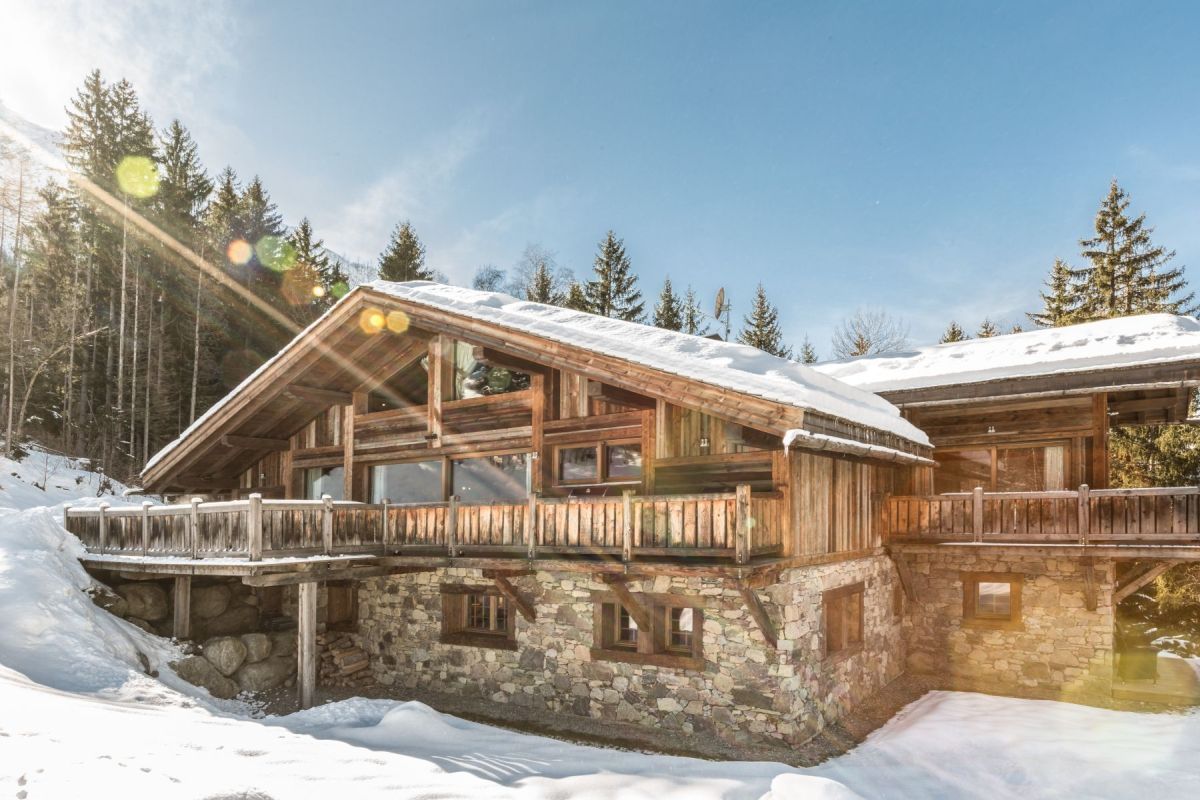Amazon Creek at Christmas Christmas in Chamonix, Chamonix Christmas, luxury chalet at Christmas, family Christmas in the mountains