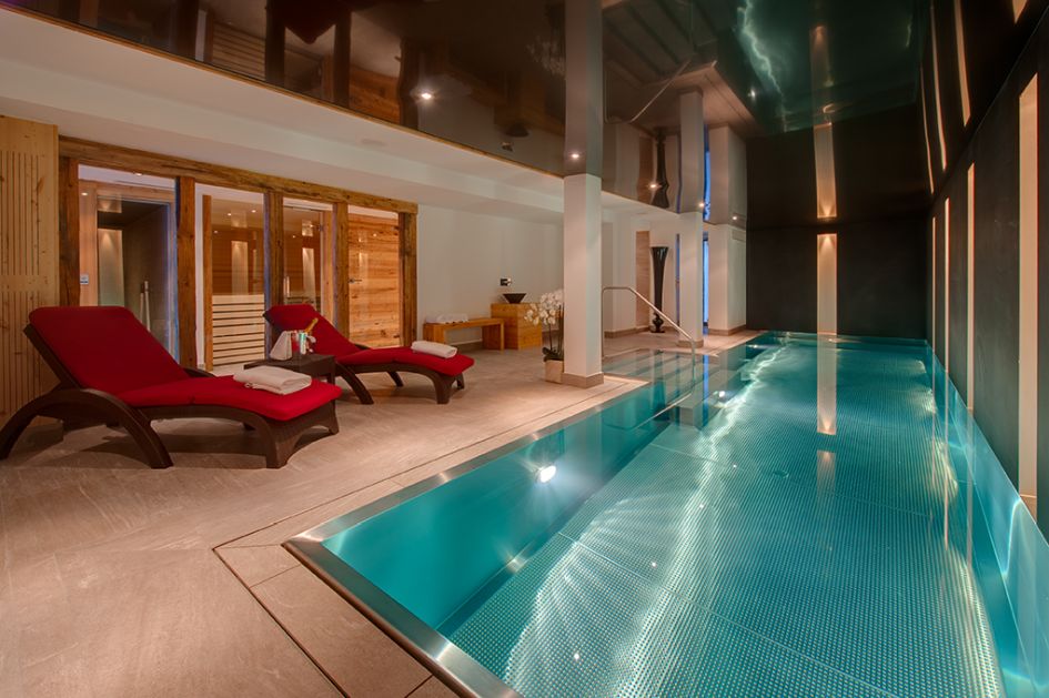 Chalet White Pearl Wellness Area