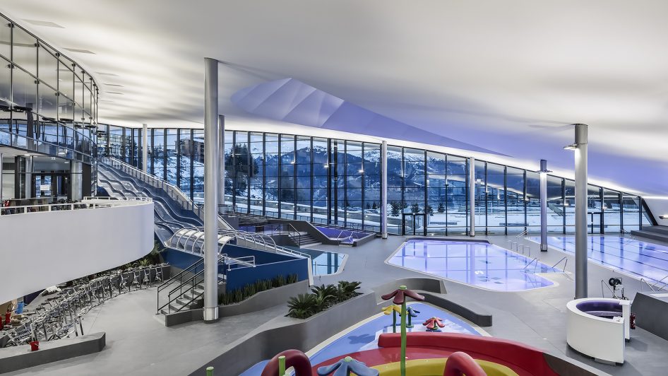 Aquamotion in Courchevel is the perfect non-skiing activity for families, those looking to relax away from the slopes or for a further workout.