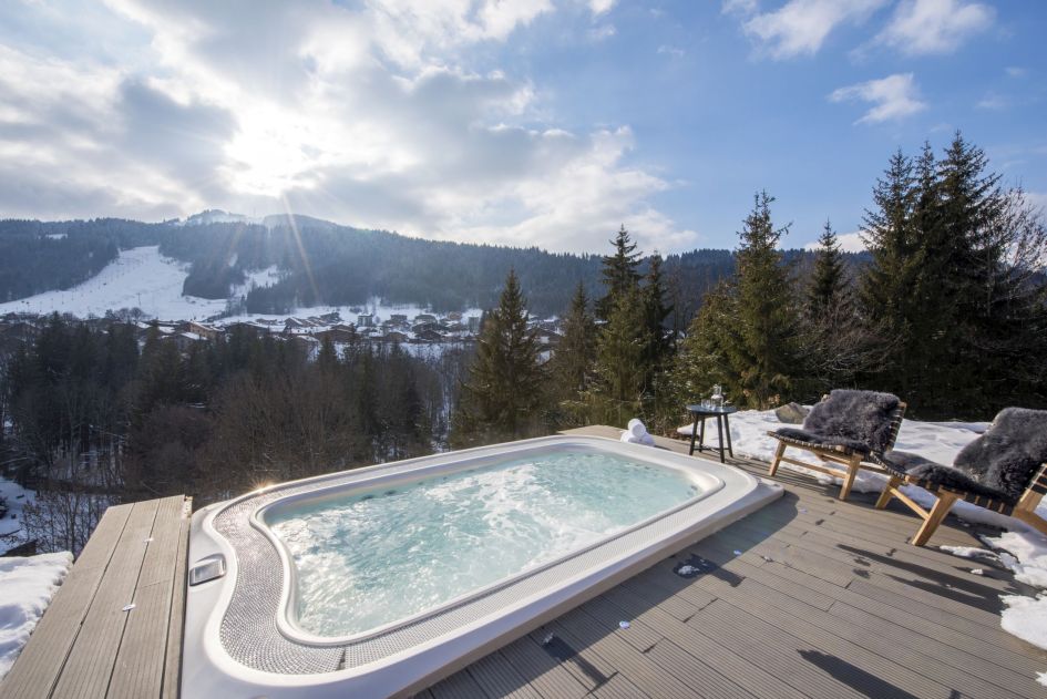 luxury chalets with outdoor hot tub views