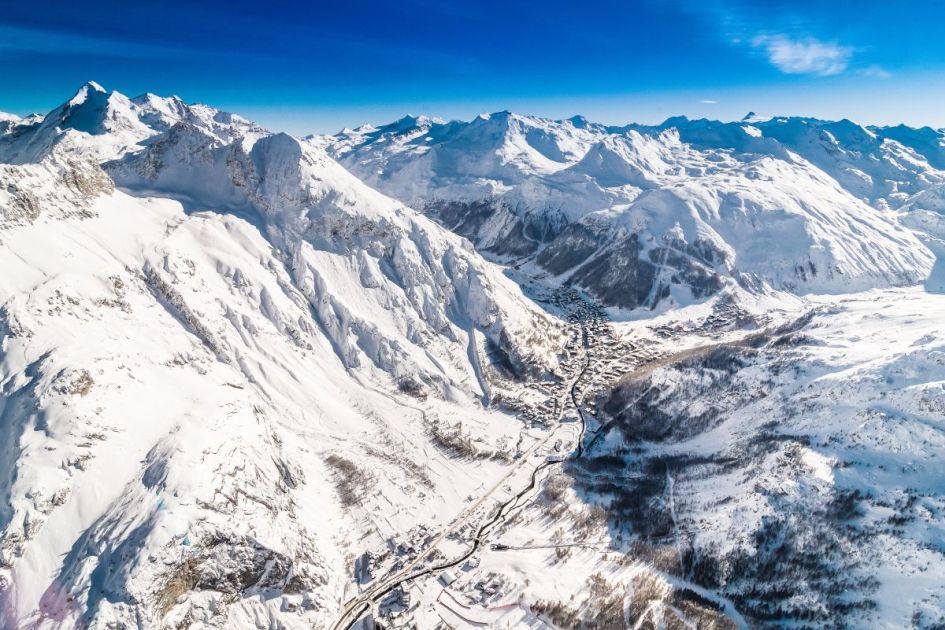 Val d'Isere ski resort. Credit: Val d'Isere Tourisme luxury ski holidays Val d'Isere, Val d'Isere luxury ski chalets, best luxury ski chalets Val d'Isere, Val d'Isere ski holidays, ultimate luxury chalets in Val d'Isere