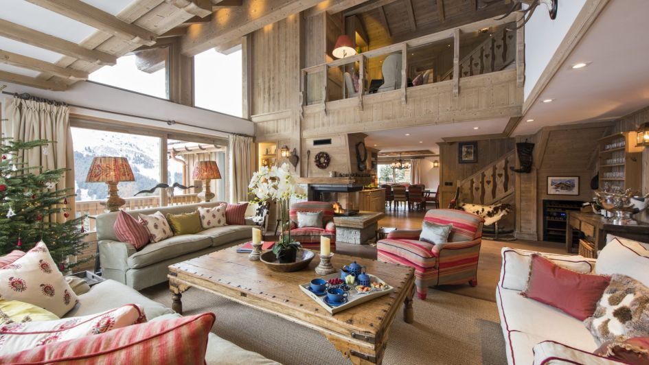 a traditional ski chalet in the Alps, alpine chalet in Meribel, traditional luxury chalet in Meribel 