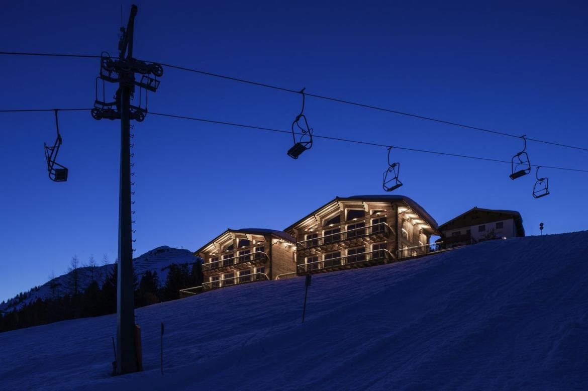ski in ski out chalet in Lech, ski in ski out luxury chalet, luxury ski chalet in Lech, Austria luxury ski holiday