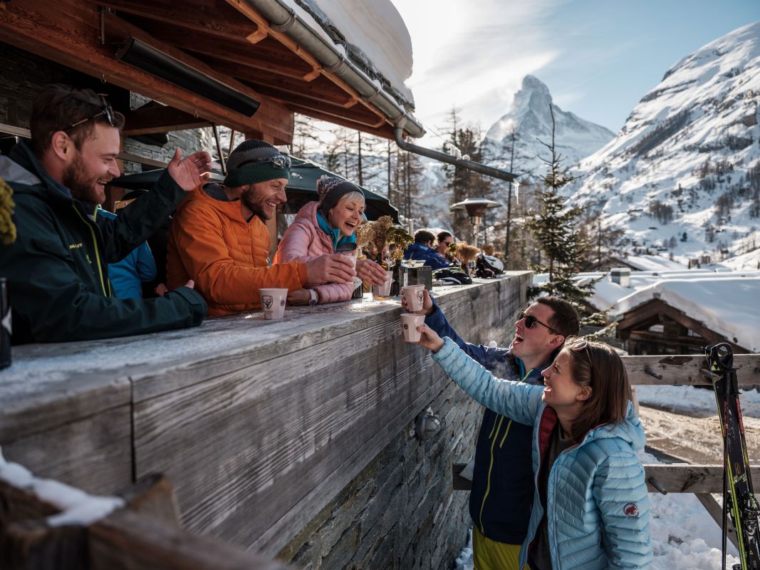 apres ski in Zermatt, Zermatt apres ski, apres bars in Zermatt