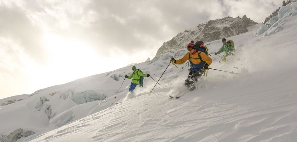 ski resort, Chamonix, skiers, freeride skiing in Chamonix, off-piste skiing in Chamonix