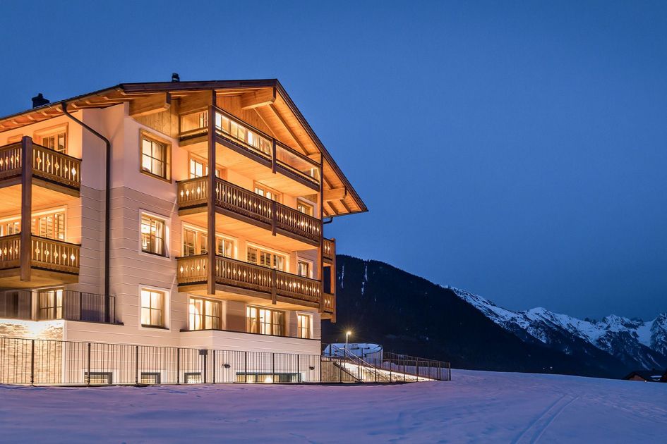 luxury chalet, private chalet, exclusive chalet, St Anton, lena