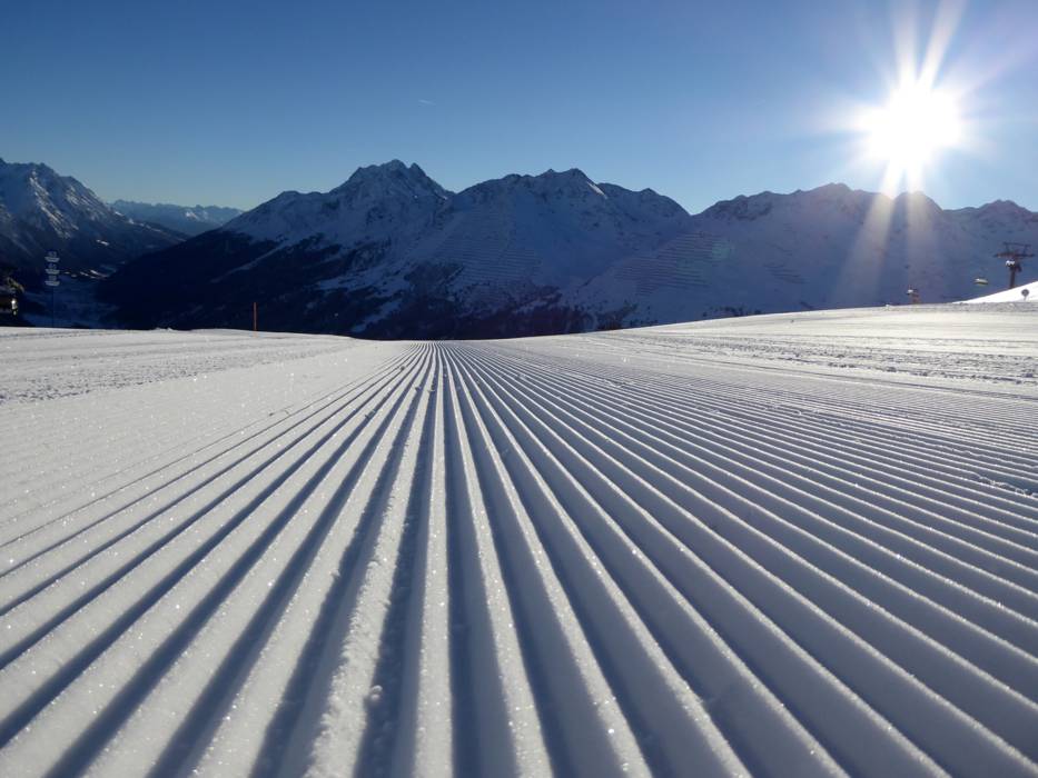 best pistes in the alps, best pistes in Austrie, corduroy pistes