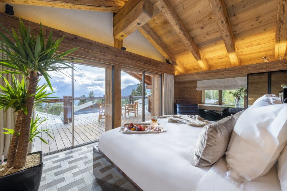 luxury lifestyle, gourmet breakfast, luxury chalet bedroom, ultimate ski holiday