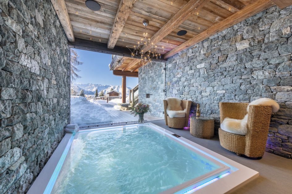 luxury chalet in Verbier with a hot tub