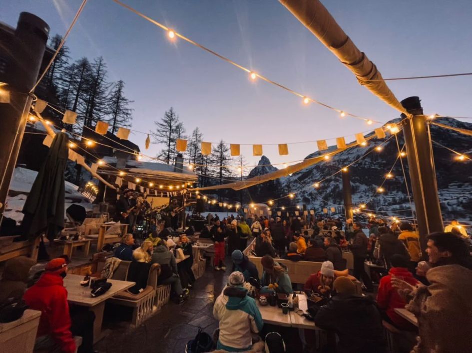 Best apres ski bars in Zermatt include the popular Cervo bar, boasting incredible views of the Matterhorn
