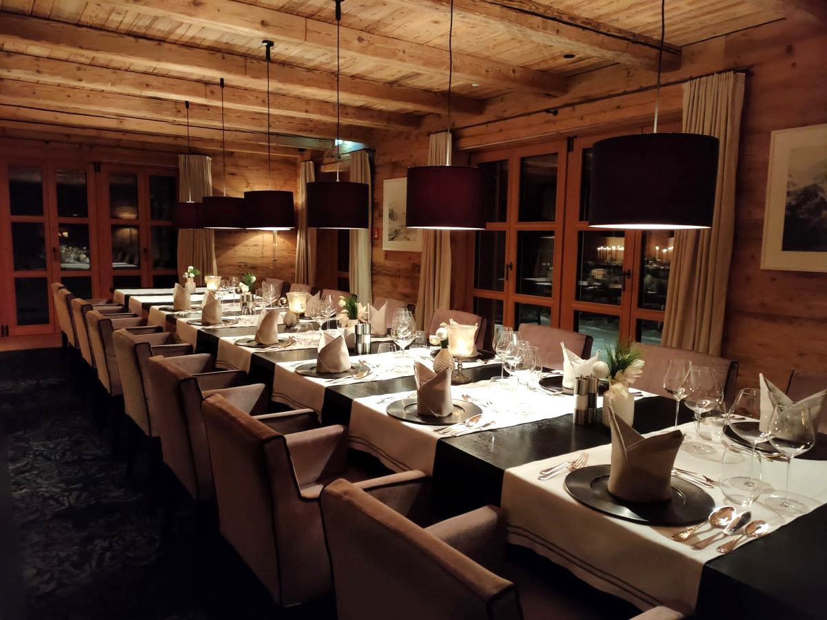 Set down for an evening of indulgence at chalet N, a superior luxury catered chalet in Austria